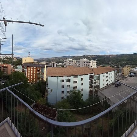 My Family Intero Appartamento Con Parcheggio Privato Potenza Kültér fotó