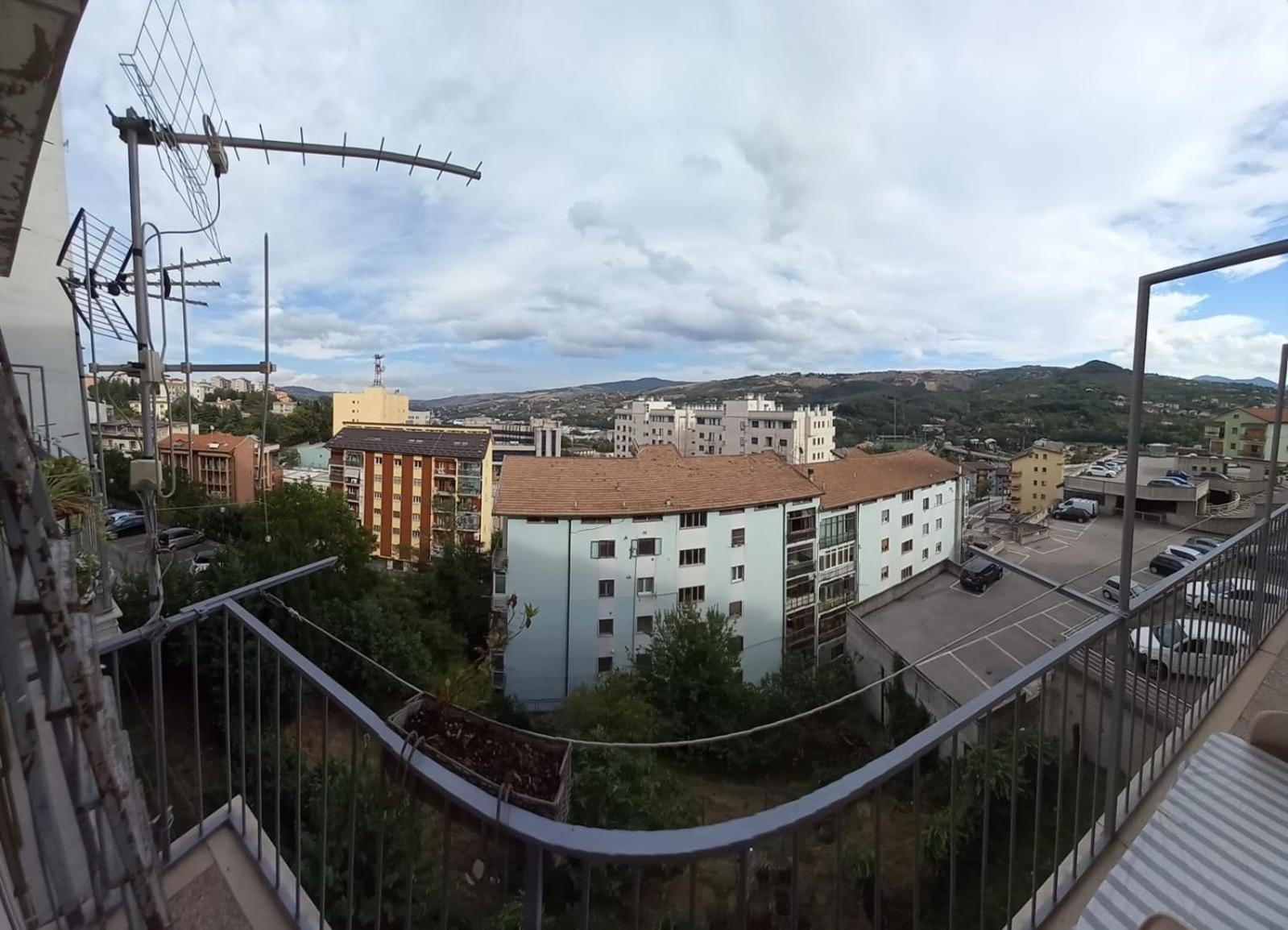 My Family Intero Appartamento Con Parcheggio Privato Potenza Kültér fotó